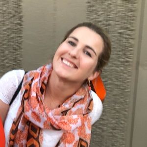 Meet your Posher, Amyamy